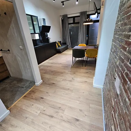 Bear Homes - Olimpia Apartment *